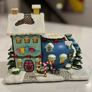 Hawthorne Village - "Cocoa Cafe" Piece